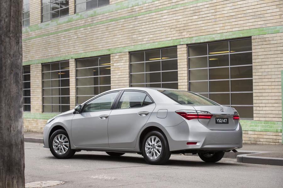  Toyota Corolla Sedan Ascent 2017 года  (AU) (фото 4 из 7)